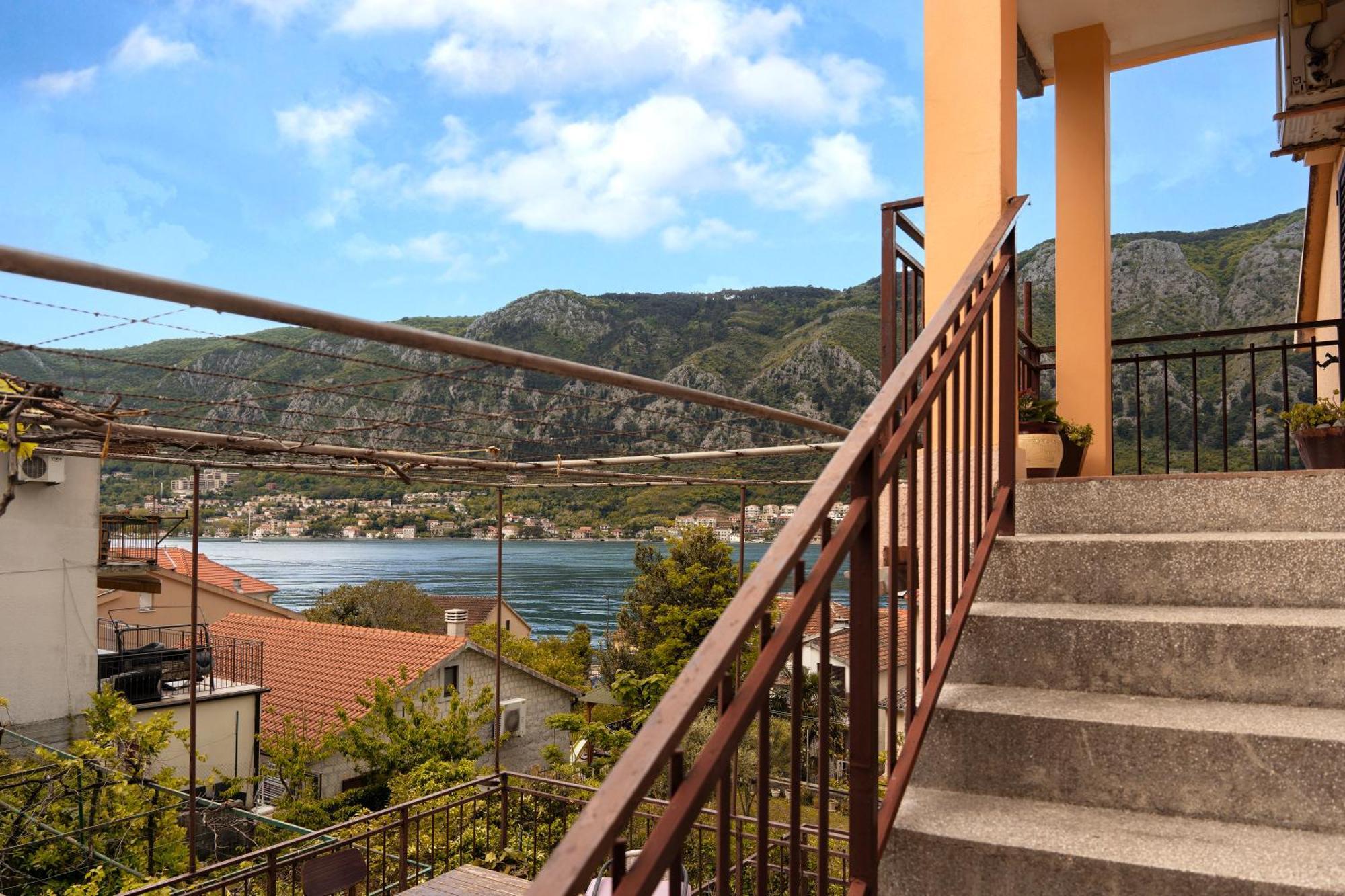 Apartment Busola Κότορ Εξωτερικό φωτογραφία